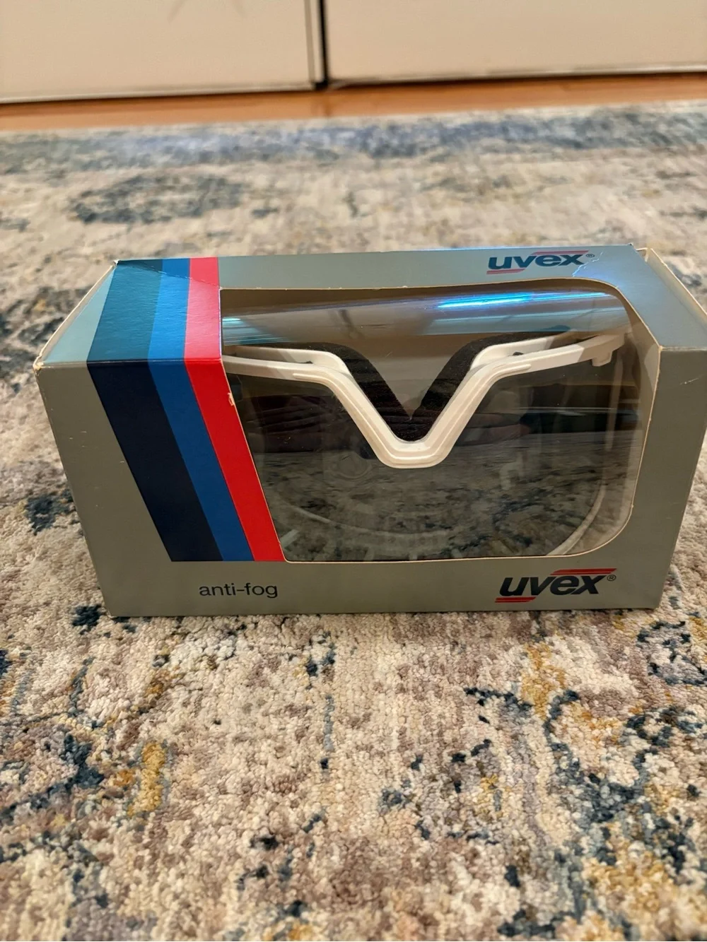 Vintage 1970's UVEX Anti-Fog Futura Ski Goggles White Graylite w/ Box U0040